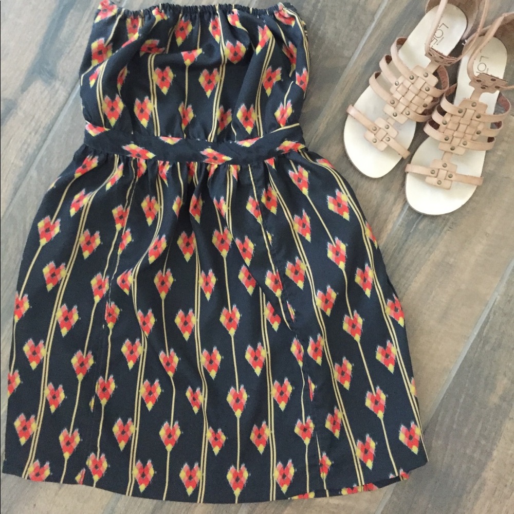 ⬇️ 💋 URBAN OUTFITTERS Aztec dress